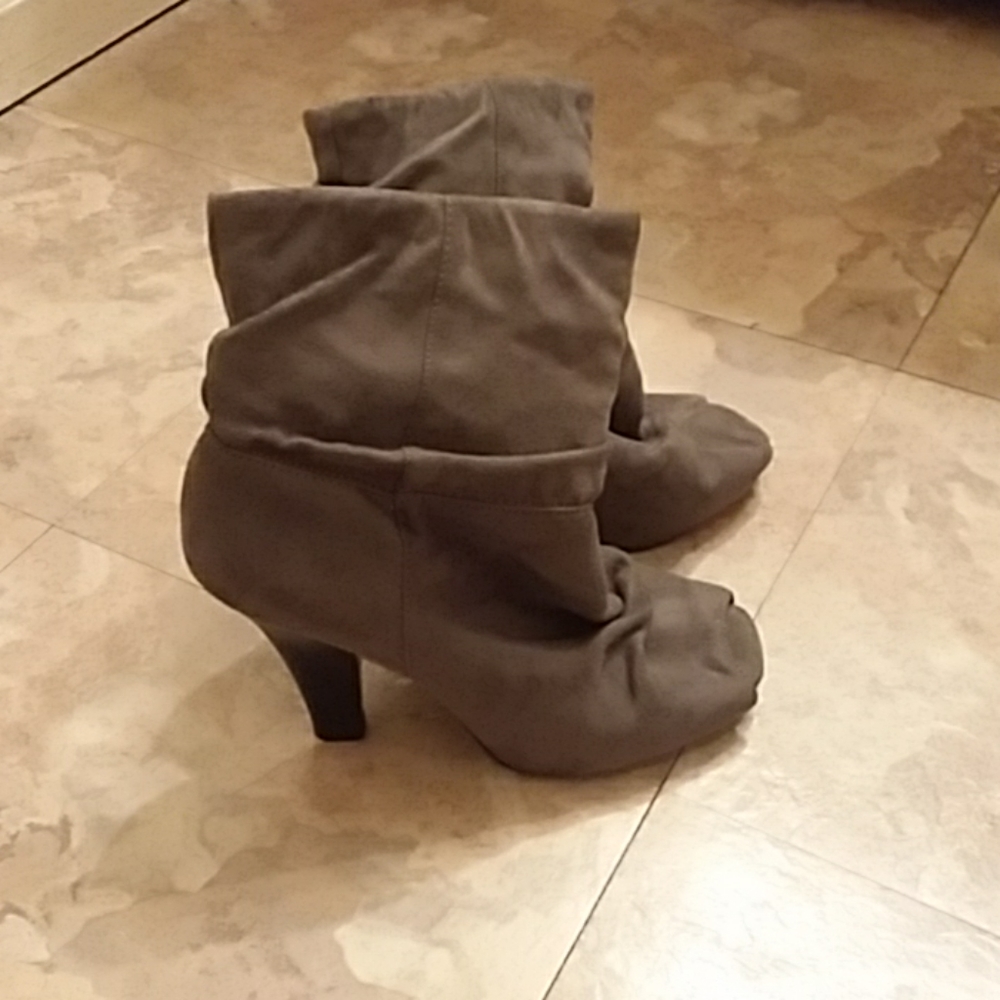 Gray Suede Women's Open Toe Ankle Boots Size 8